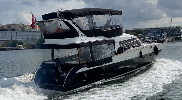 Bebek Sahil Çıkışlı Yat Turu